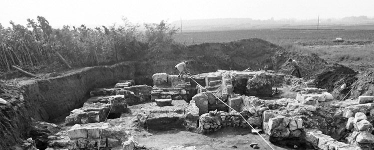 A korai templom adatai és a feltárt épületmaradványok leírása